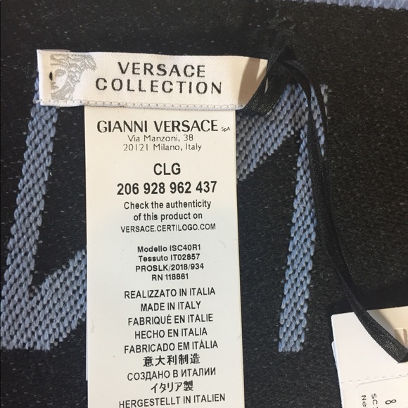💯% Authentic Versace Striped Logo Scarf - Picture 3 of 4
